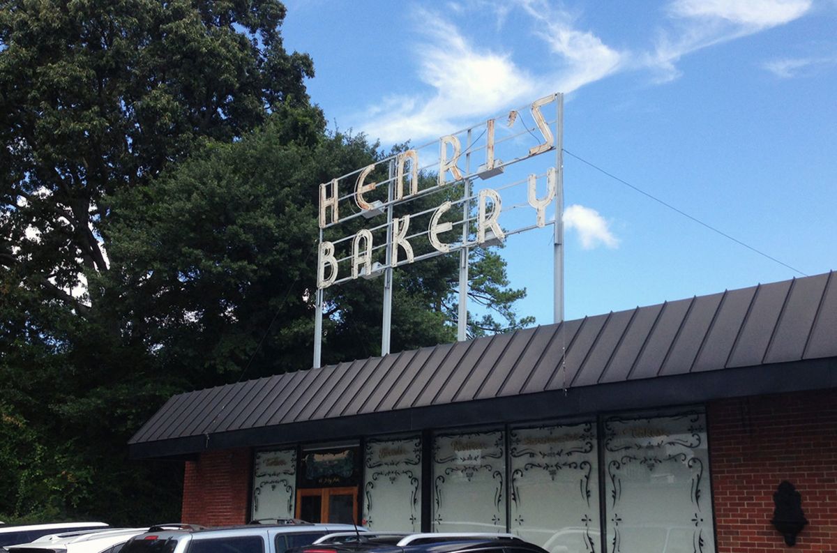Henri's Bakery