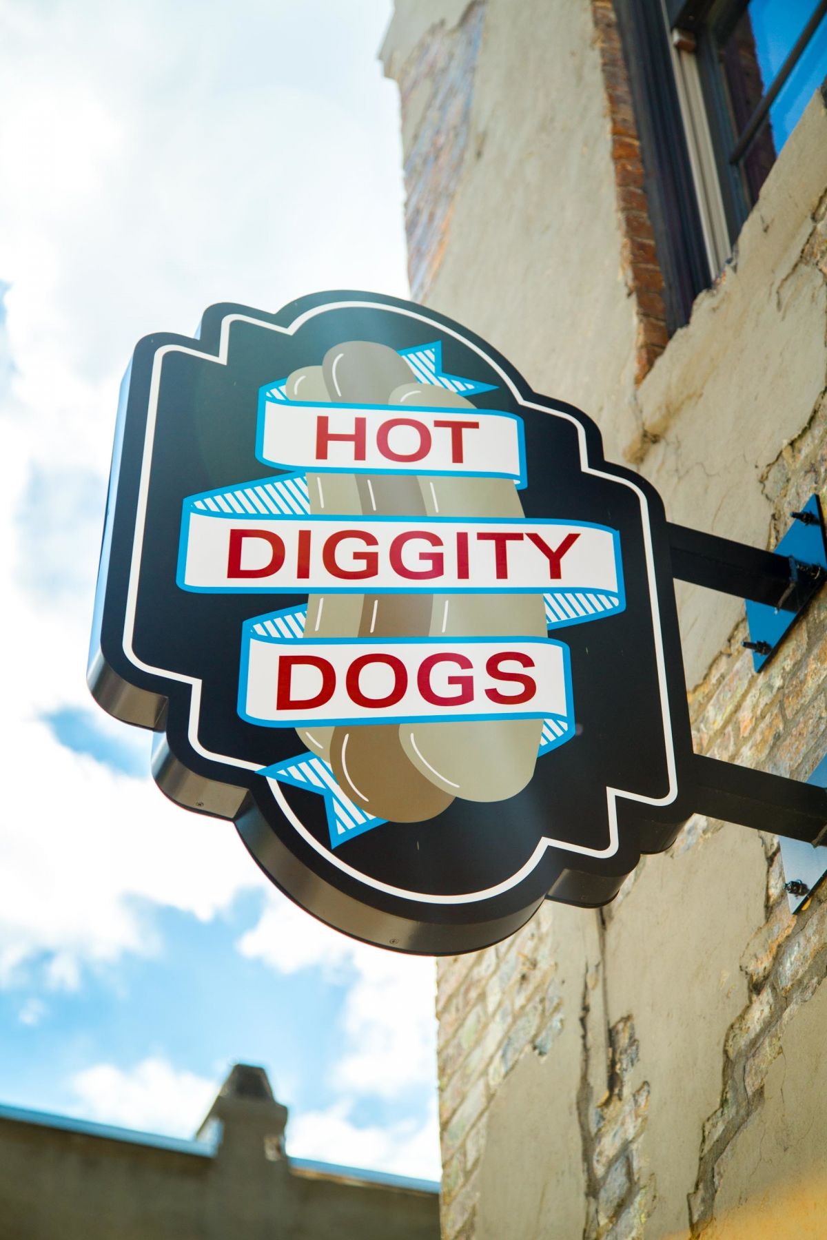 Hot Diggity Dogs