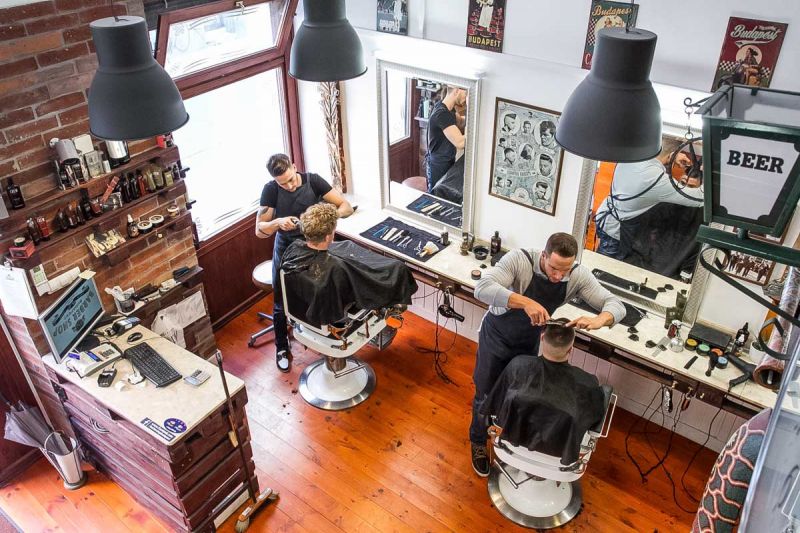 On the Grid : Barber Shop Budapest