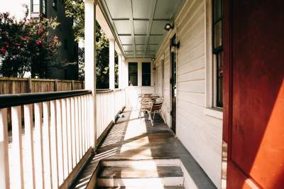 On the Grid : Brown #39 s Court Bakery