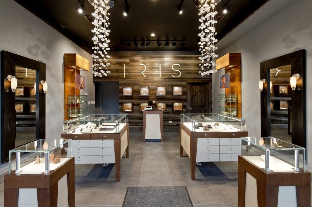 IRIS Piercing Studio