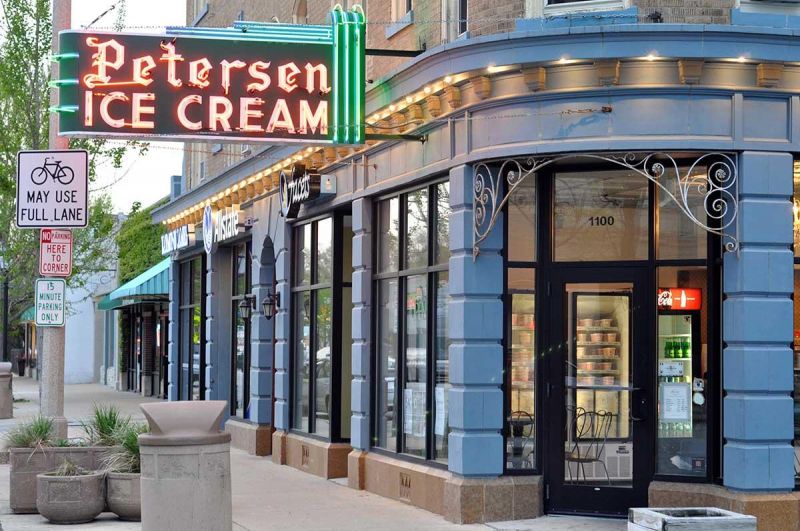 On the Grid Petersen's Ice Cream