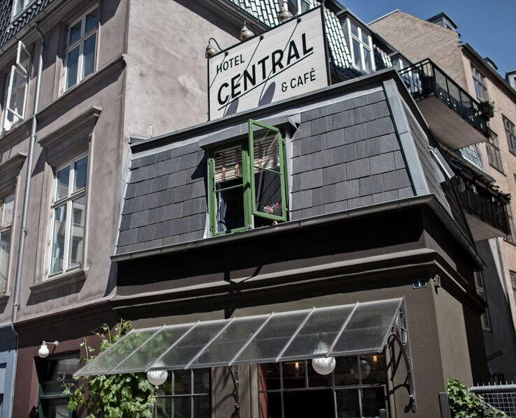 Central Hotel og Cafe