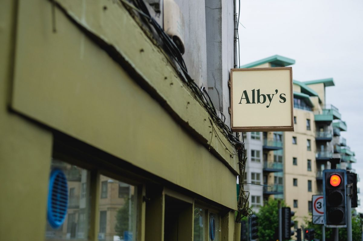 Alby's
