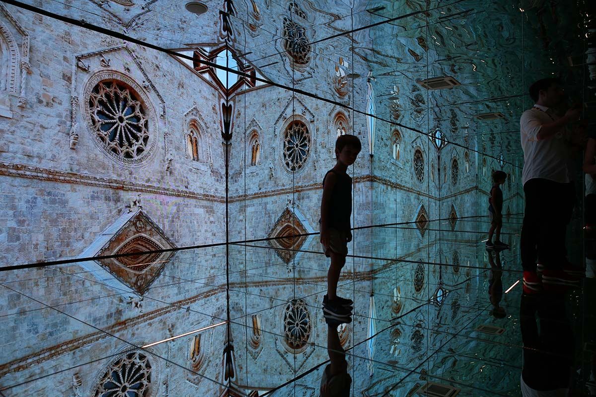 The Italian Pavilion, Skin Deep Beauty