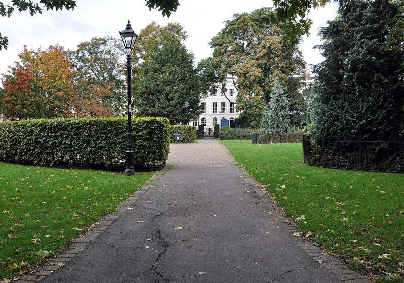 On the Grid Tredegar Square