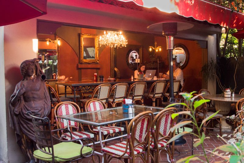 On the Grid Aroma Coffee & Tea Co.