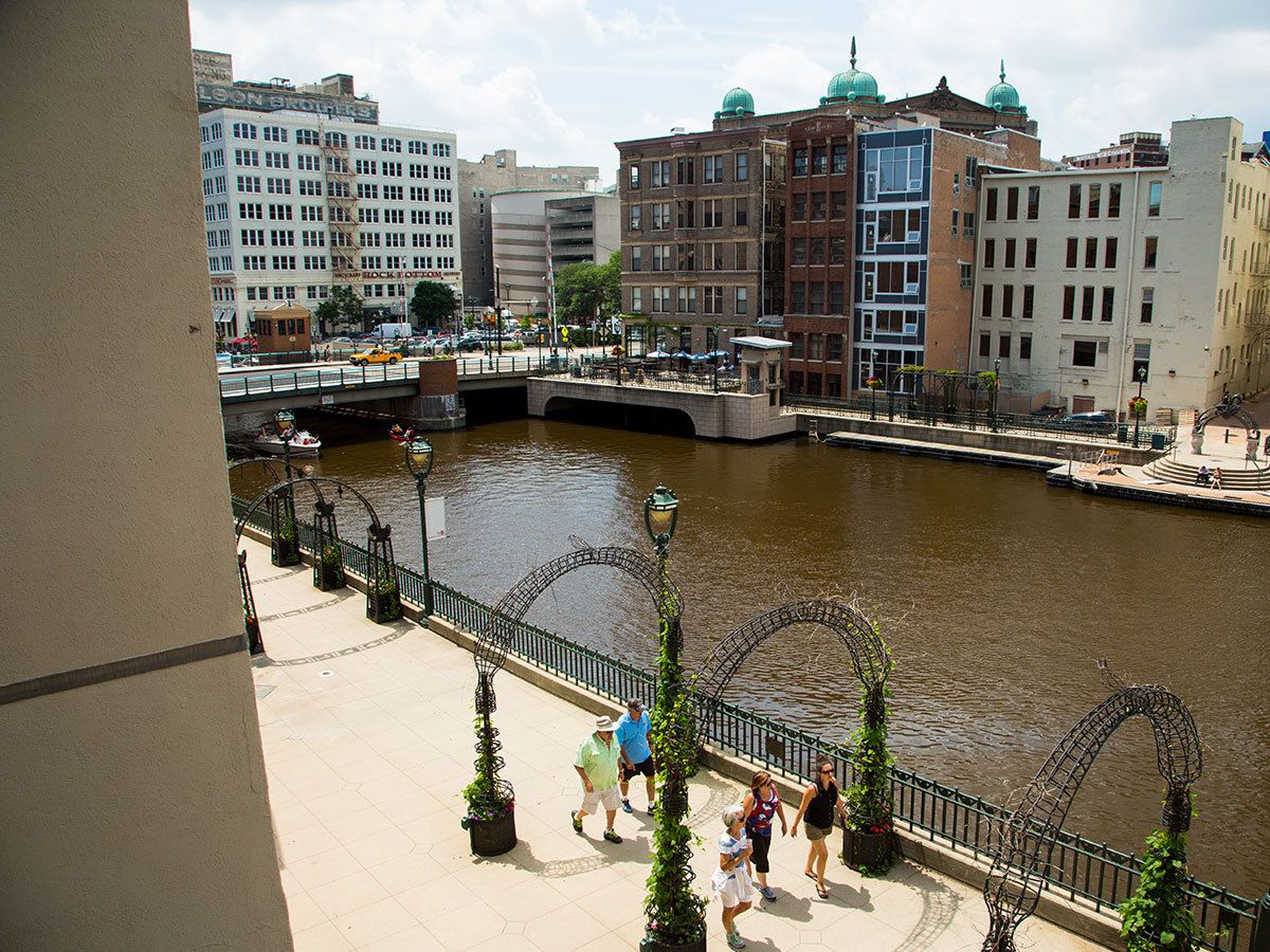 Milwaukee RiverWalk