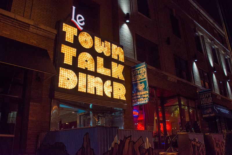 On the Grid Le Town Talk Diner