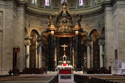 On the Grid : St. Paul Cathedral