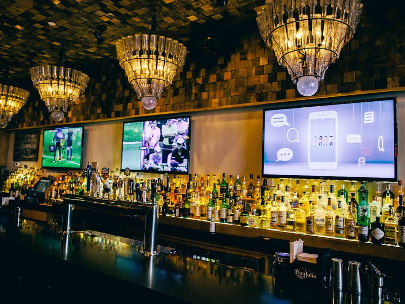 On the Grid : Grey Bar & Restaurant