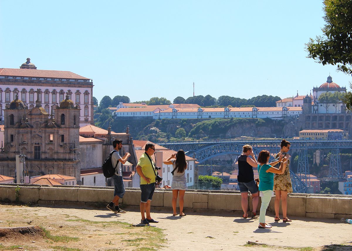On The Grid Miradouro Da Vit ria