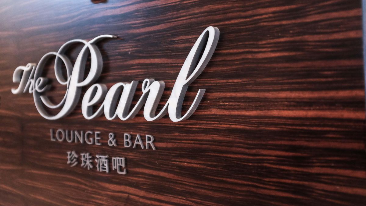 The Pearl Lounge & Bar