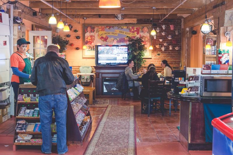 On the Grid Liberty Village Market & Cafe